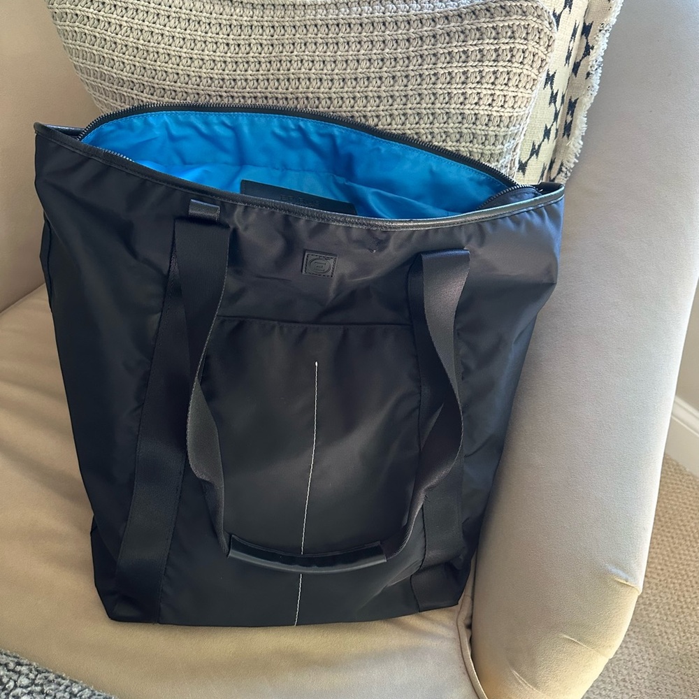 Tennis tote by Epirus London